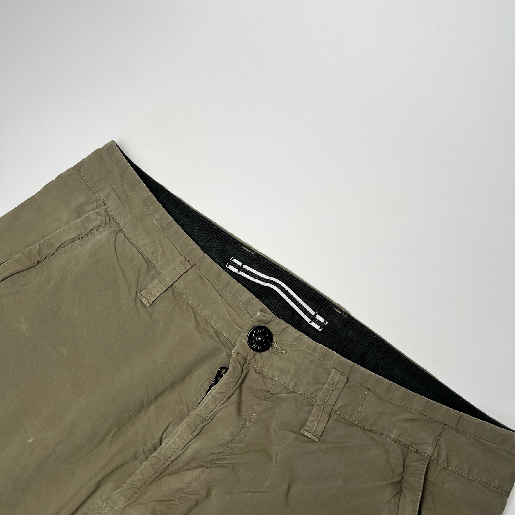 Stone Island Shorts W30