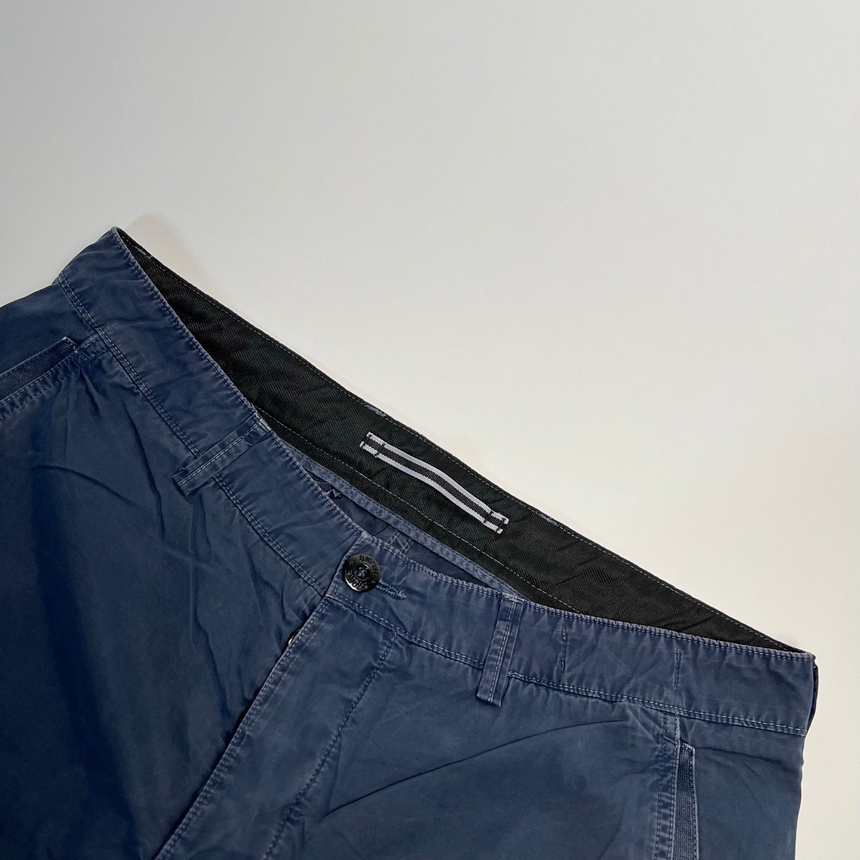 Stone Island Cargo Shorts W36