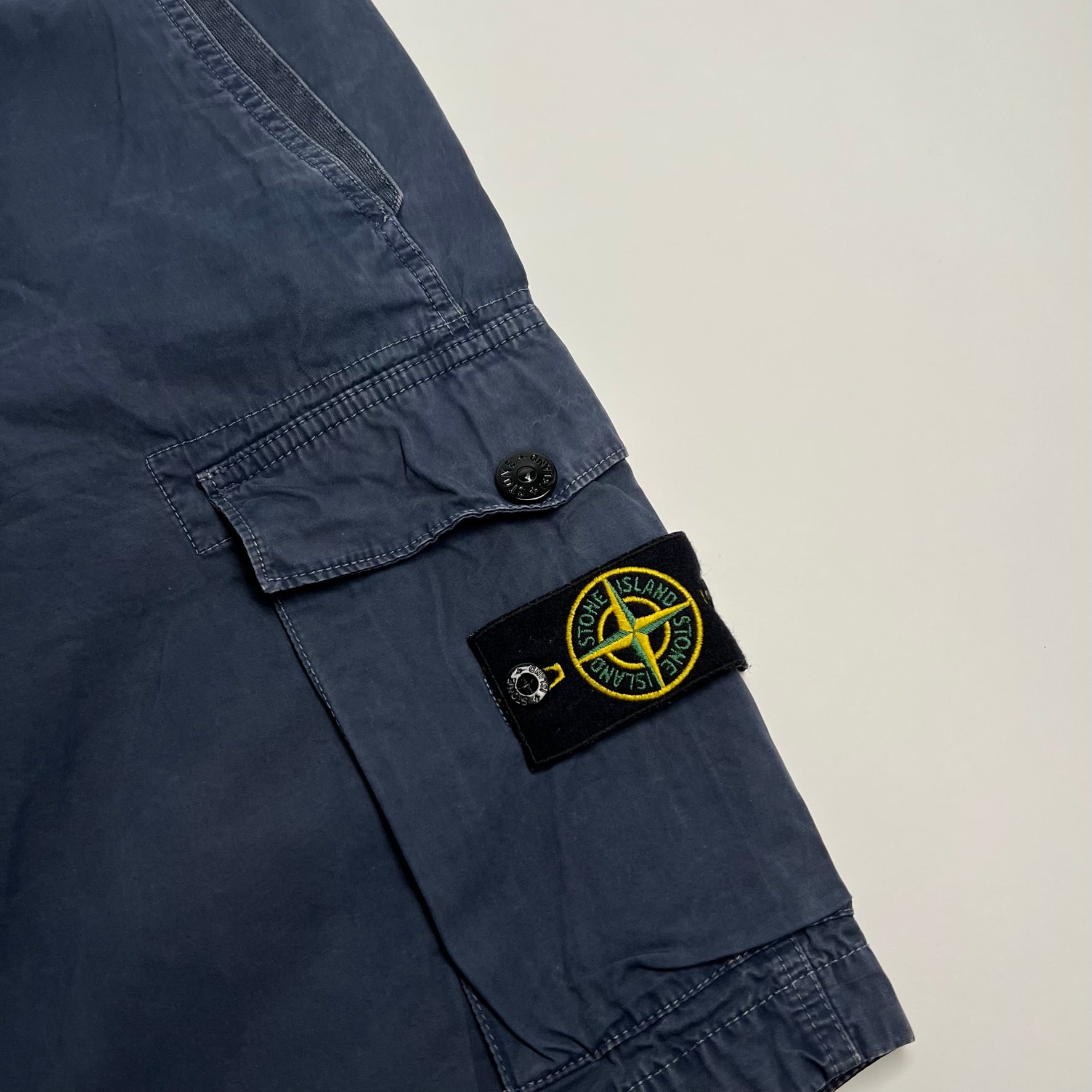 Stone Island Cargo Shorts W36
