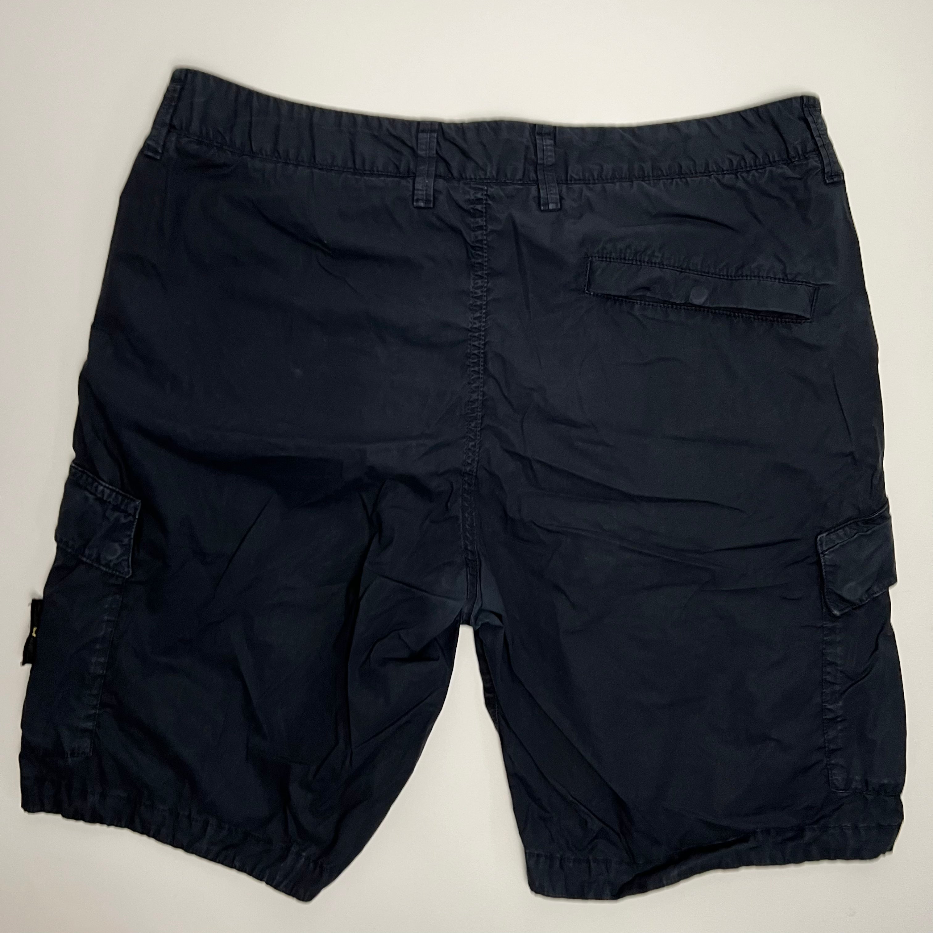 Stone Island Cargo Shorts W36