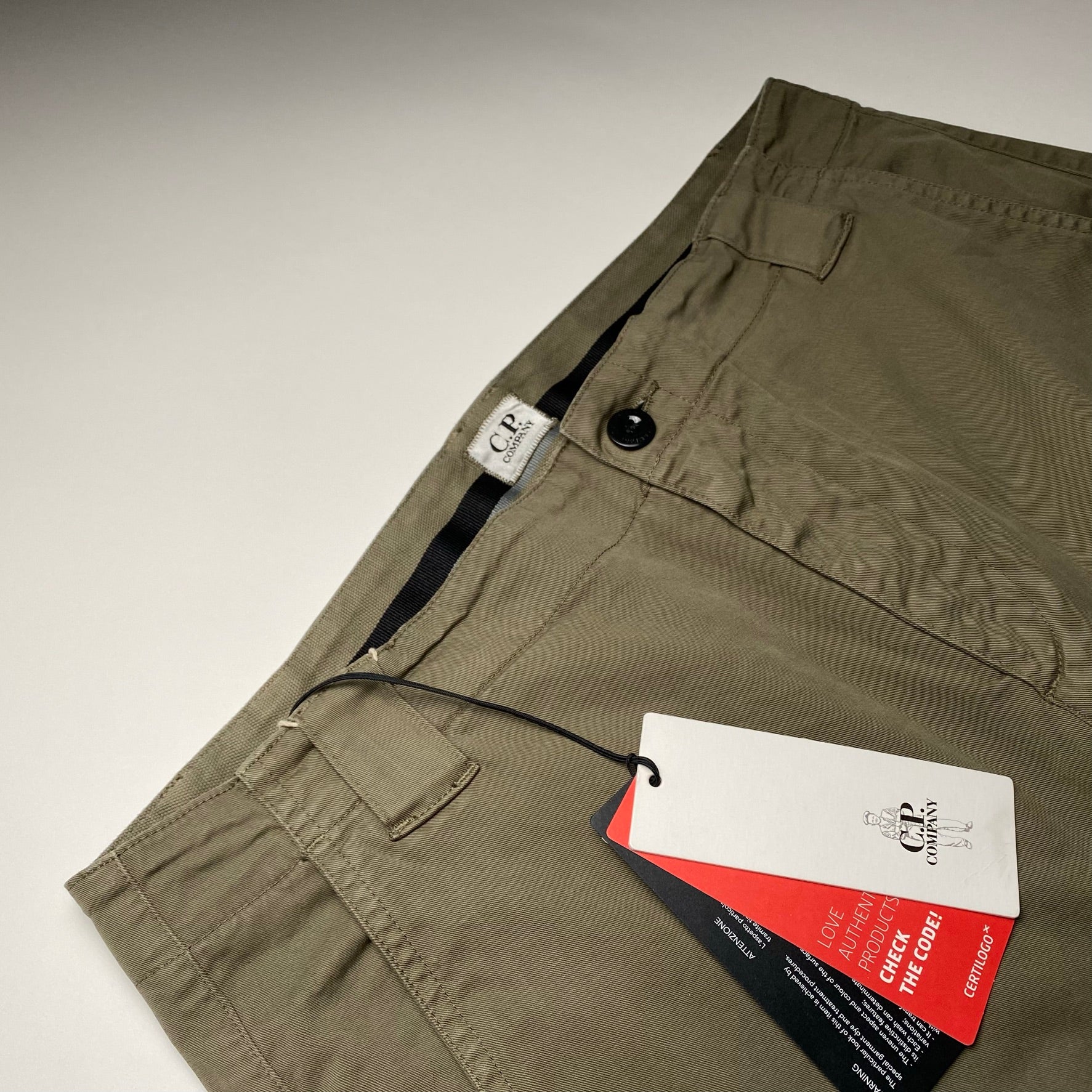 C.P. Company Cargo Shorts M
