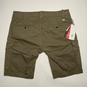 C.P. Company Cargo Shorts M
